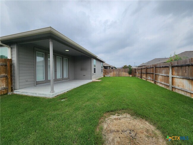 Building Photo - 352 Lillianite