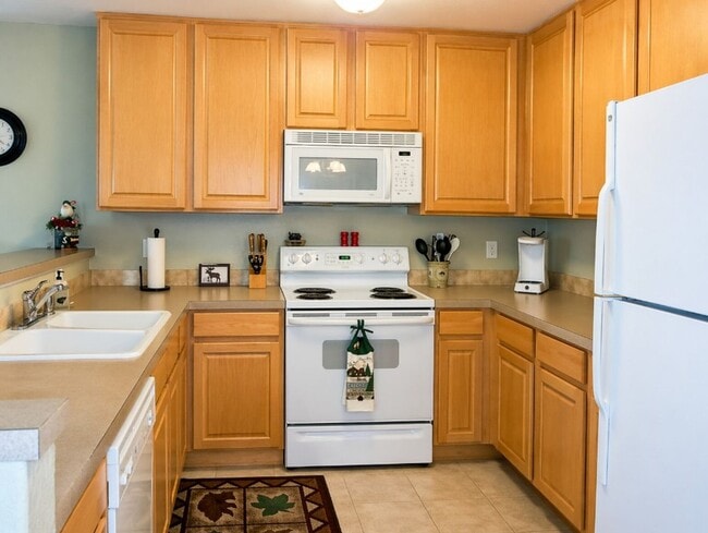 Building Photo - 4605 Hahns Peak Dr