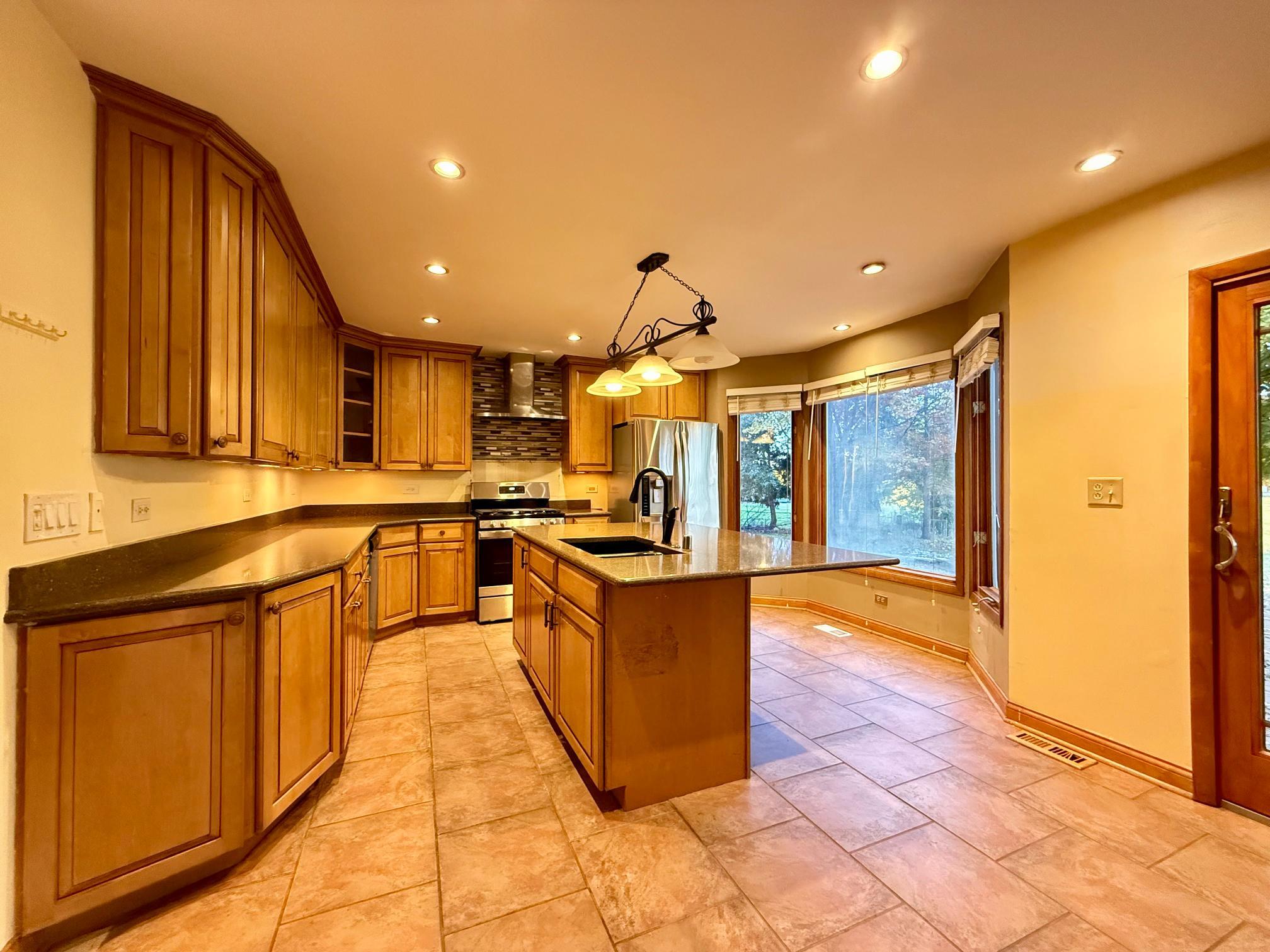 Building Photo - 1205 N Scarlet Ct