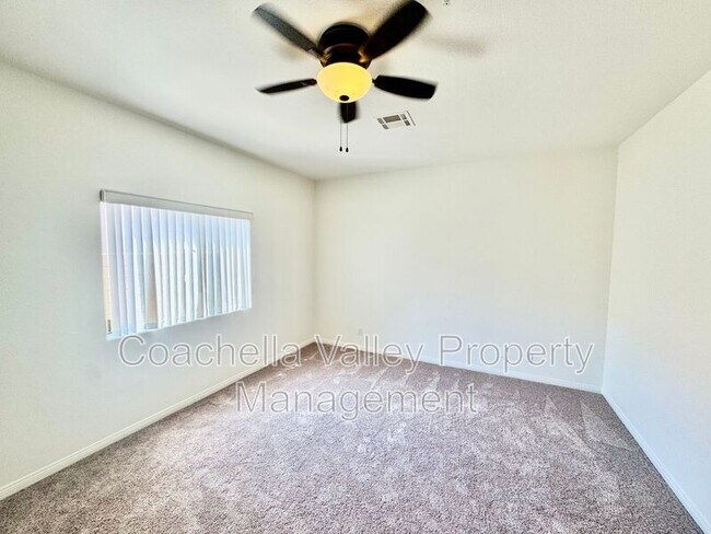 Building Photo - 74091 Daisy Ln