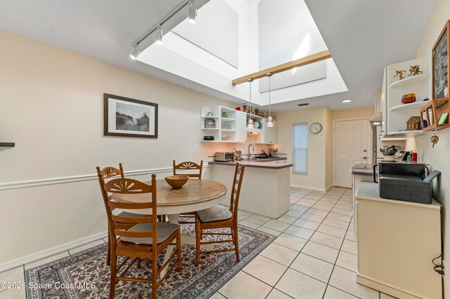 Building Photo - 1479 Beechfern Dr