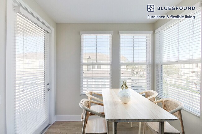 Building Photo - 1000 Lupine-GO FL3-ID12026A