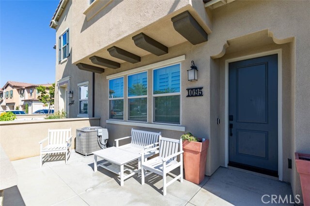 Building Photo - 1095 Delpy View Point