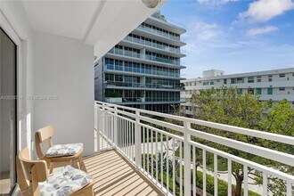 Building Photo - 325 Ocean Dr
