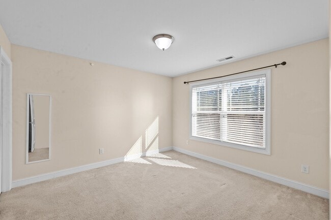 Building Photo - ***Beautiful Knightdale 4/2.5 W/ Private Pool***