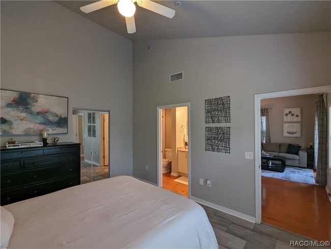 Building Photo - 9116 SW 51st Rd