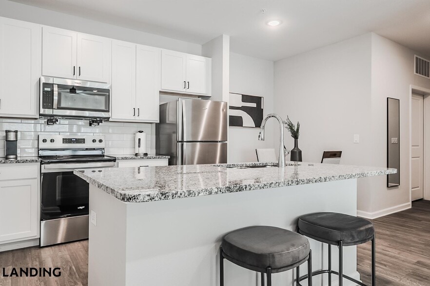 Building Photo - 1650 Harris Hill Rd