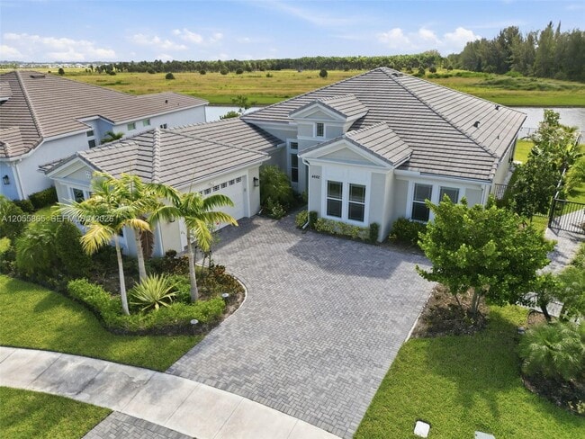 Building Photo - 4662 Estates Cir