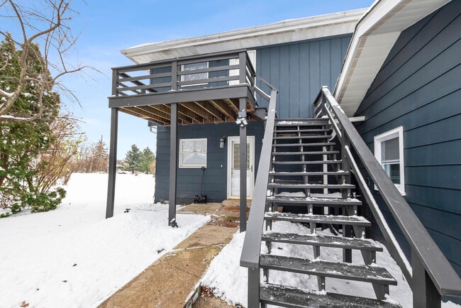 Building Photo - 8342 W Lincoln Hwy