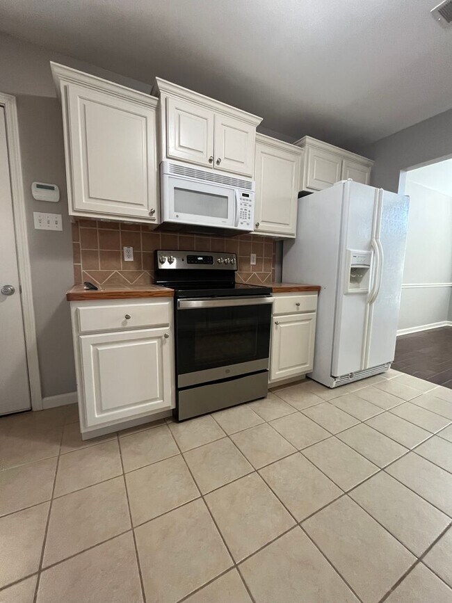 Building Photo - Approved applicant