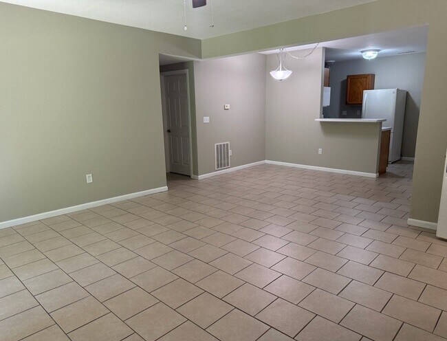 Building Photo - 101 Westview Pl