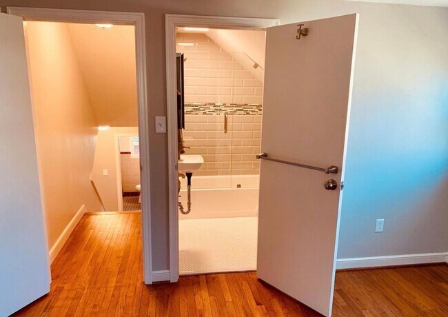 Building Photo - Wyomissing Schools Rental