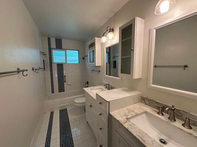 Building Photo - South Austin, Circle-C, Two Story - Available Now
