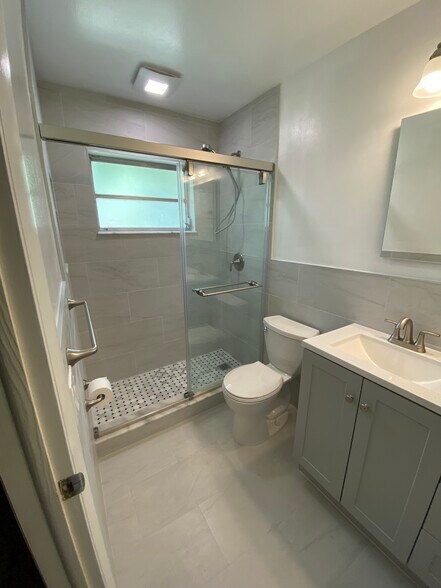 Building Photo - 7335 SW 23rd St