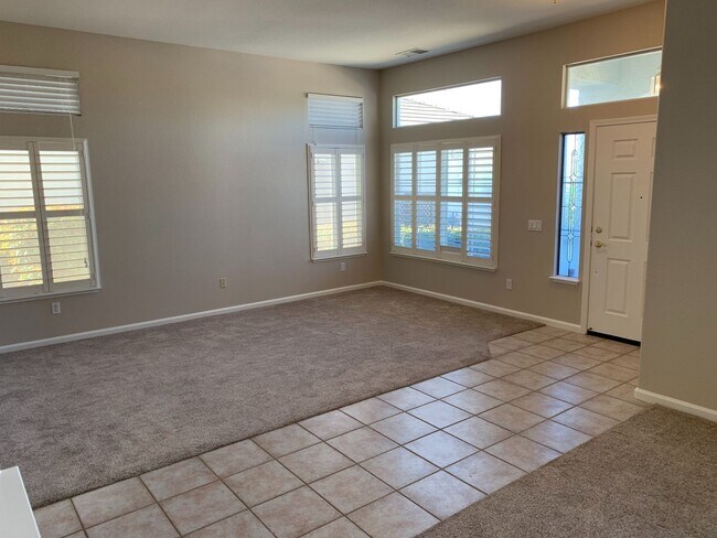 Building Photo - Beautiful Brentwood Summerset 1 Home (55+ living) - 2 Bedroom, 2 Bath