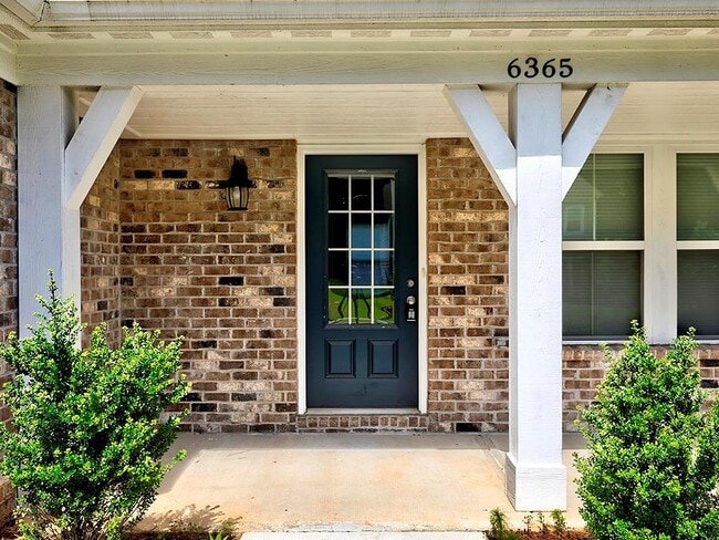 Building Photo - 6365 Lantana Village Way