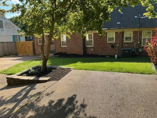 Building Photo - 228 Leonora Dr