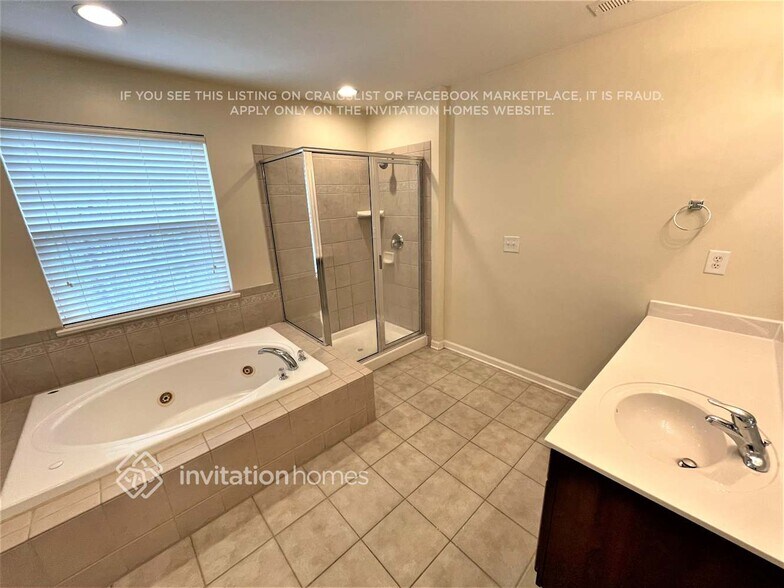 Building Photo - 1072 Victoria Blake Ln