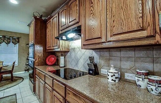 Building Photo - 204 Granite Falls Dr