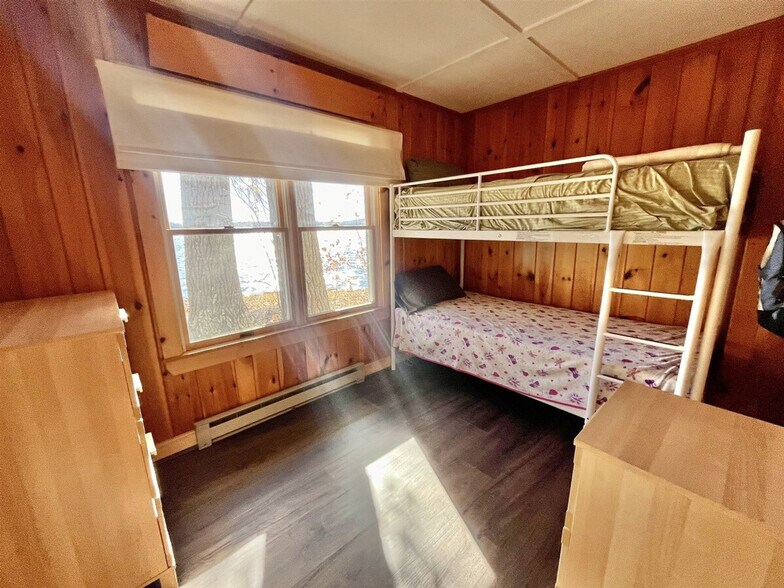 Building Photo - 11 Basswood Bay Rd