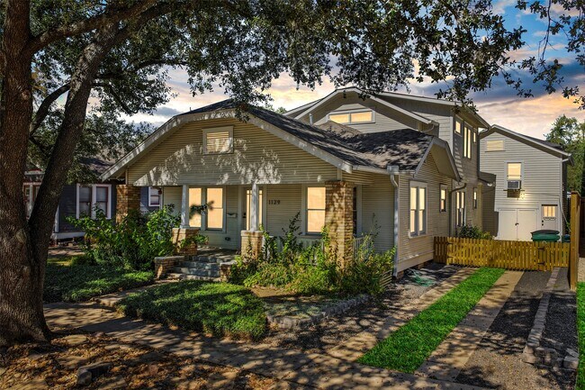 Primary Photo - 1129 Euclid St