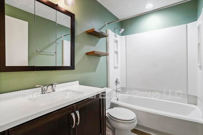 Building Photo - 140 Sandalwood Ct