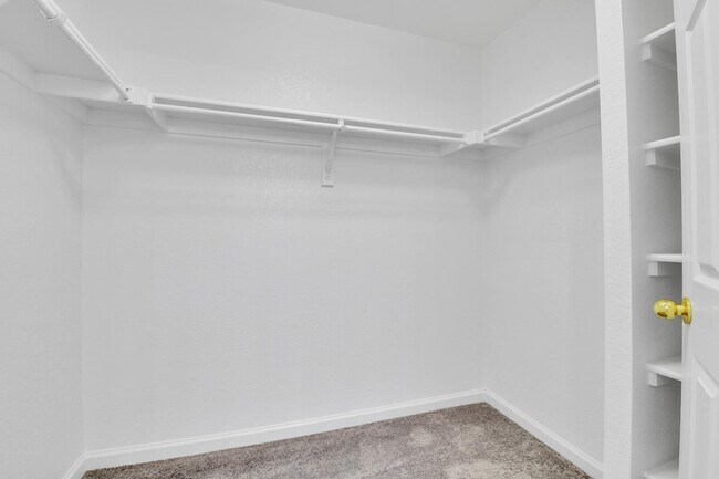 Building Photo - 1308 S Danube Way