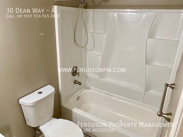 Building Photo - 30 Dean Way