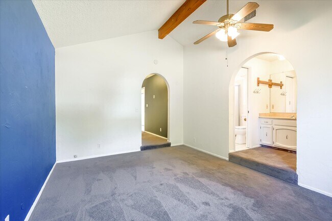 Building Photo - 9239 Bonavista Ln