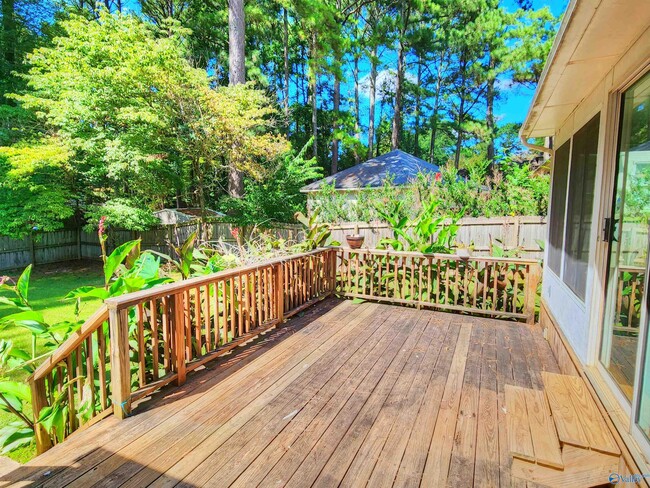 Building Photo - 1815 Shellbrook Dr NW