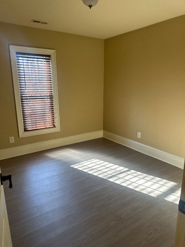 Building Photo - 6911 Spanglers Spring Way