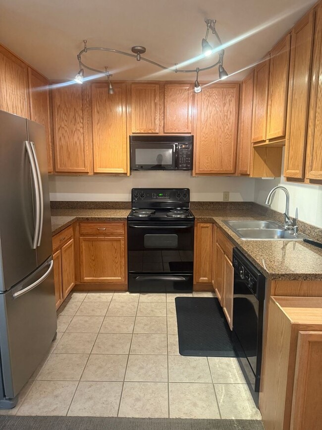 Building Photo - 3 BR Condo in Victor, Idaho