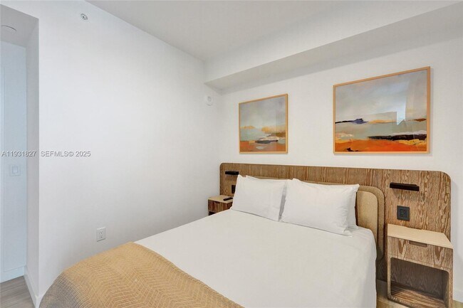 Building Photo - 580 72nd St