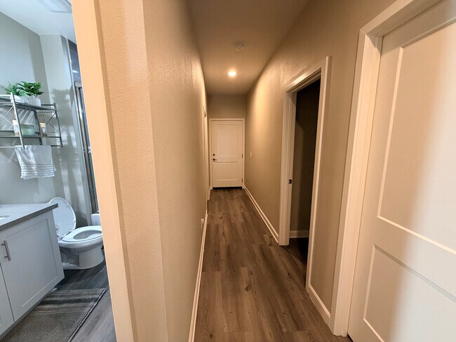 Building Photo - 20287 Newton St