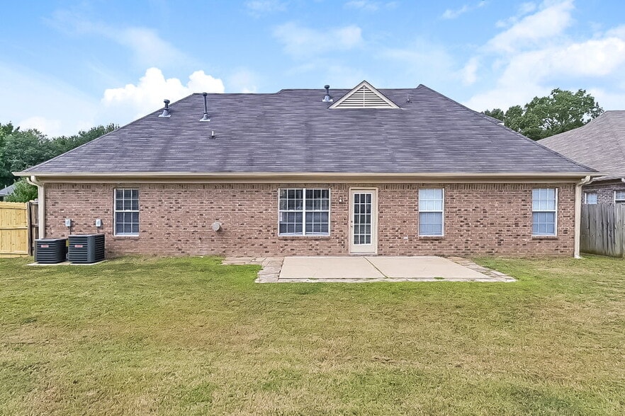 Building Photo - 5894 Keebler Dr