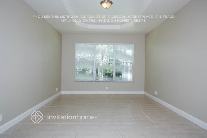 Building Photo - 1250 W Magnolia Cir