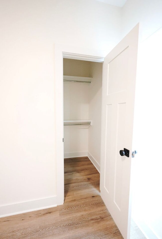 Building Photo - 503 Briarbrook Ln