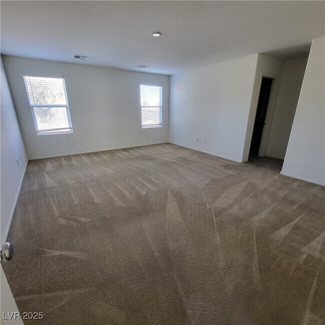 Building Photo - 9282 Keystone Ridge Ave