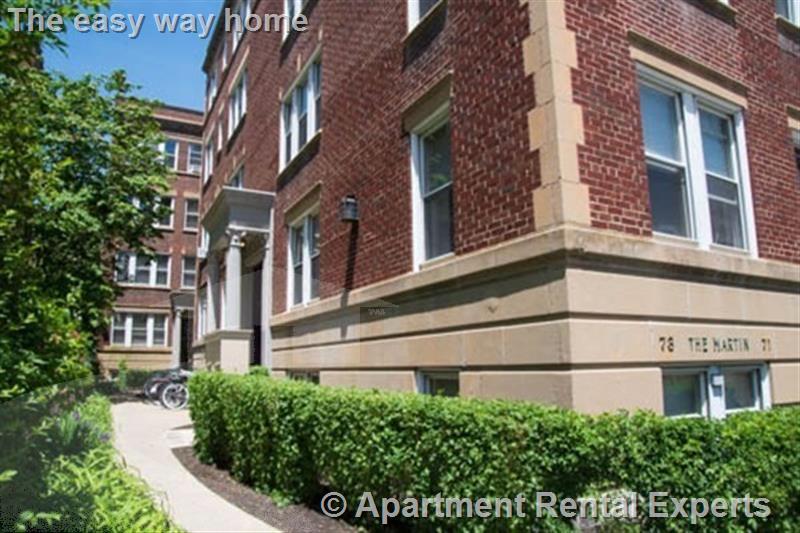 Building Photo - 73 Martin St