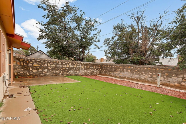 Building Photo - 10914 Pelhem Rd