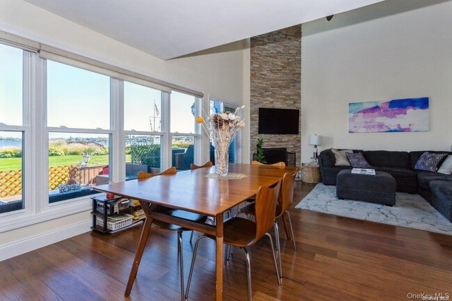 Building Photo - 100 Baker Ct