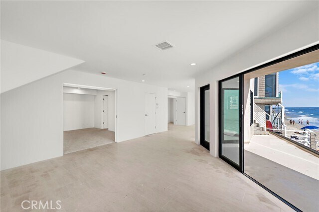 Building Photo - 715 Ocean Front