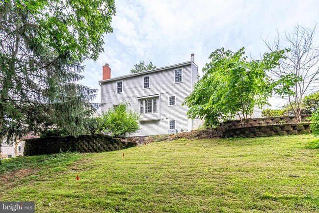 Building Photo - 4809 Tabard Pl