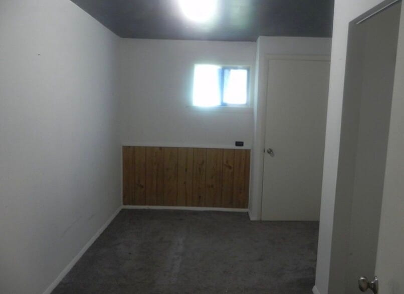 Building Photo - 9110 Cooper Dr