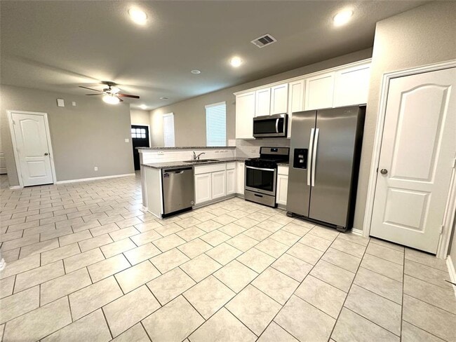 Building Photo - 31330 Spotted Saddle Hollow