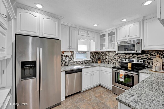 Building Photo - 7405 Ridan Way