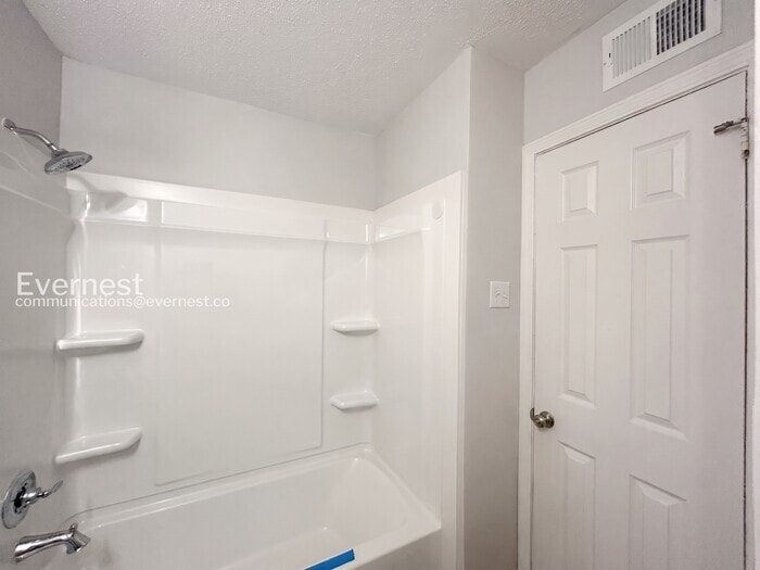 Building Photo - 8328 Dottley Dr