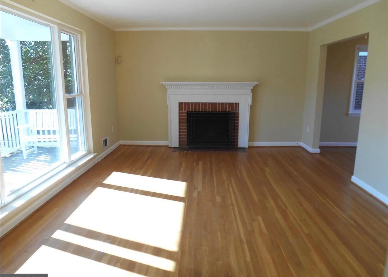 Building Photo - 5809 Greenlawn Dr