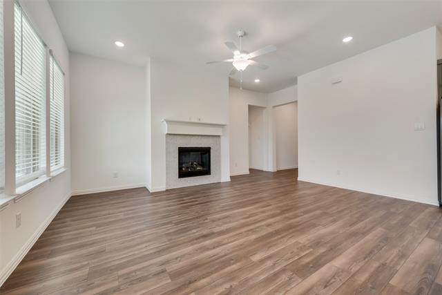 Building Photo - 3514 Honeysuckle Holw