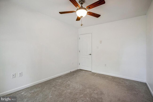 Building Photo - 1804 Grafton Ln